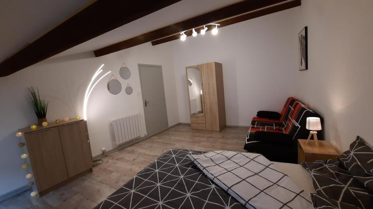 Suite 3 Pieces Chambre+Cuisine+Sdb Centre Ville Privas Exterior photo