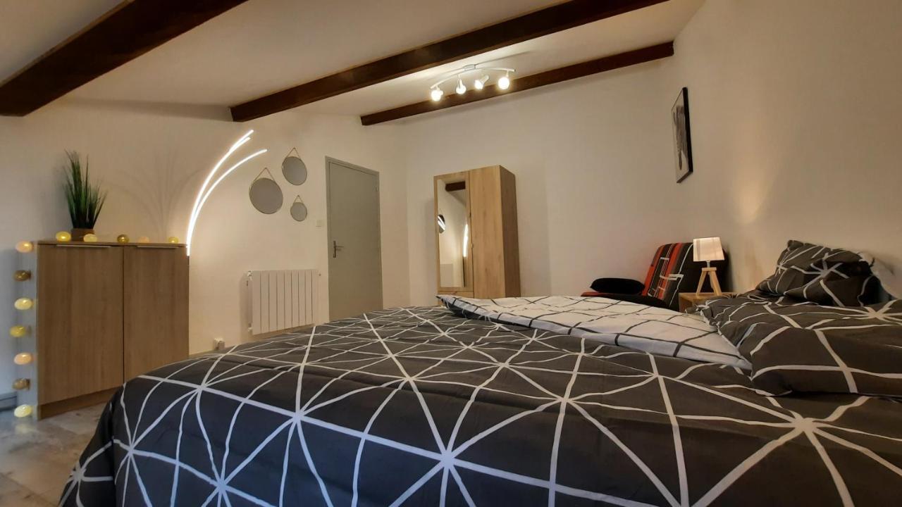 Suite 3 Pieces Chambre+Cuisine+Sdb Centre Ville Privas Exterior photo